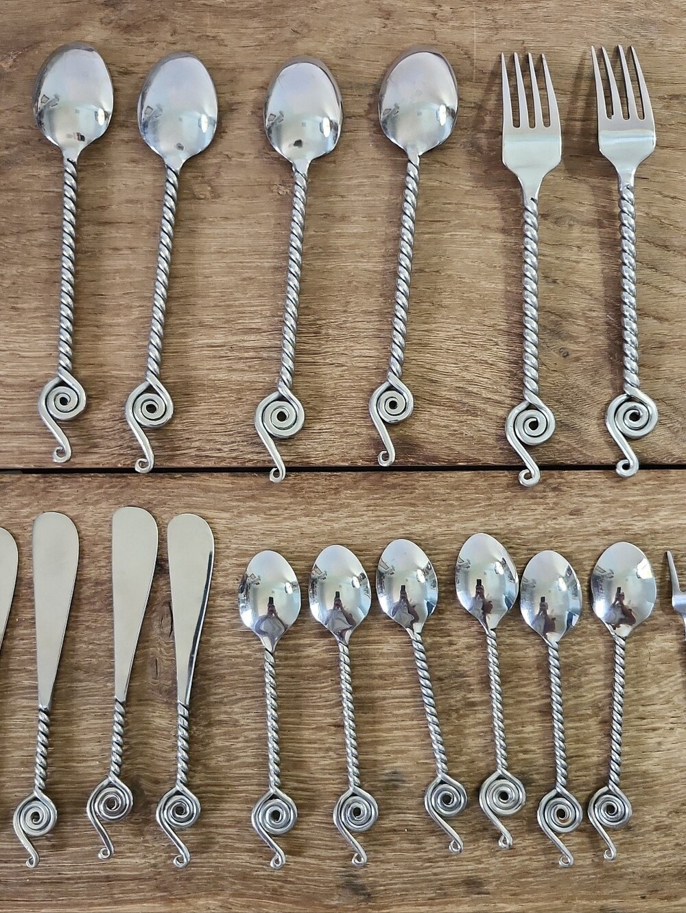 Lot Of 18 World Market Maroc Twist Spoons Forks Knives Twisted Swirl Treble Clef